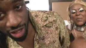 Blonde BBW ebony gets sprayed in her mouth