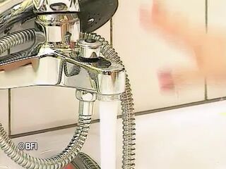 Lipstick cunts - Sonja in the baths