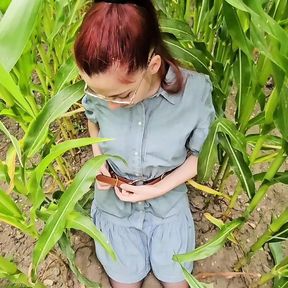 Blowjob and facial in a corn field