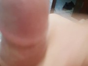 Batendo uma punheta gostosa