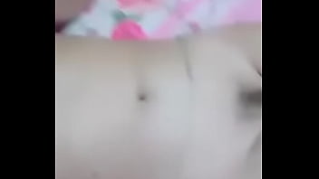 Khmer girl play her body