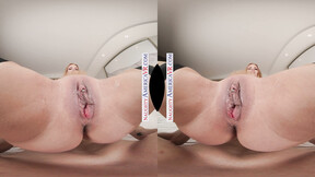 Sedona Reign gets naughty with prick