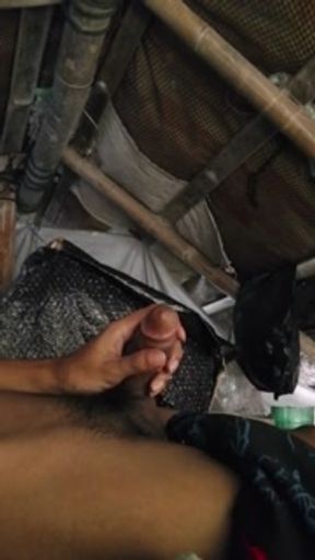 Ano Gagawin mo pag nahuli mo nag sasalsal (huge cumshot)