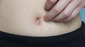 Aurora Seduces You With Her Belly Button