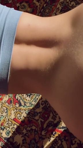 Hot sex in yoga pants. Fucked that creamy pussy! She eats cum!   Clip 1