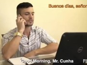 Los trabajadores se divierten en la obra part1