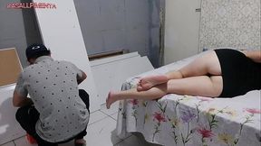 Amadora seduzindo o montador e pagando o servi&ccedil_o com xerecard