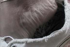Feet In Dirty Sneakers - Queen Sheba