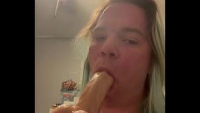 I&rsquo_m in Illinois and I need a cock to gag on.