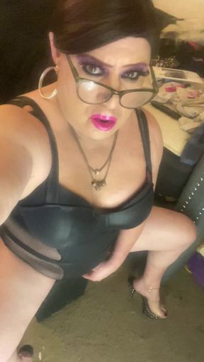 CD Krissy Sweets in Her Sexy High Heels