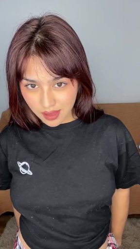 Amateur teen plays with her juicy pussy