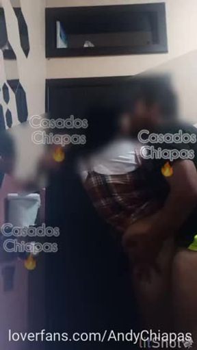 Culeando en el baño