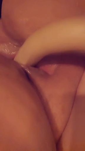 BBW Cums and Squirts so Hard