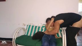 mi hermanastra esta empezando a disfrutar del sexo, y esta ensayando con mi deliciosa polla- historia completa