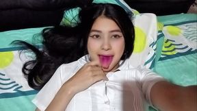 Chica universitaria caliente masturb&aacute_ndose despu&eacute_s de clase ( XVIDEOS RED)