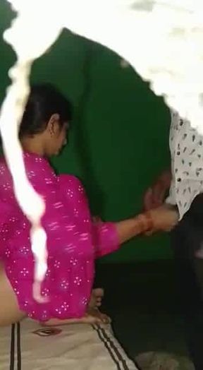 Padosi wali bhabhi ki chut