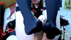 gamergirlroxy footjob with ten inch dildo