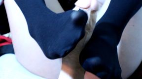 gamergirlroxy footjob with ten inch dildo