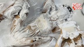 Shaving Foam Monster! Dunk and Sit! Even in My Mouth!