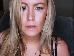 Big boobs milf masturbates with her dildo