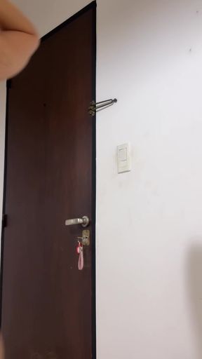 Amateur teen shows off her big tits and ass on OnlyFans