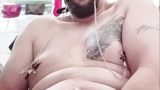 Cumshot, Webcam, klein, Demütigung, fett, Badezimmer – Solo-Mädchenfilm von tätowierten französischen Schwulen beim Masturbieren