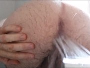 Toothpaste massage on asshole - Massage anal avec dentifrice