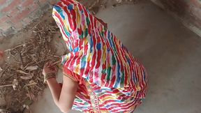 भाभी झाड़ू लगा रही थी देवर ने कोने में लेजाकर चोद दिया