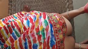 भाभी झाड़ू लगा रही थी देवर ने कोने में लेजाकर चोद दिया