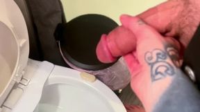 Peein the Dick