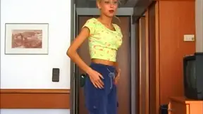 Naughty Porn Hottie Nikky Blonde Gets Group Fucked Hard