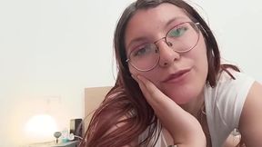 German: Your girlfriend gently dominates you for the first time with her feet