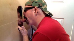 Fat Dick Newcomer Cums At the Gloryhole