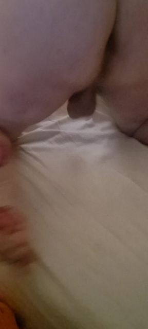 I Painted My Feet to Get Back Into Furry, Masturbate and Cum on My Feet