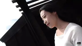 Japanese hotwife's body swapped onsen vacation