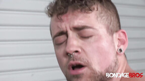 BondageBros: Jay Austin blows & rides muscular hunk Michael Romans veiny cock