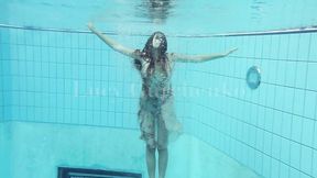 Underwater Show featuring pornstar's hd action