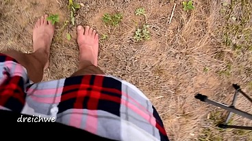Crushing plants in the field
