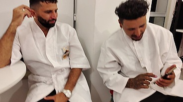 Dois irmãos safadão massagista pegou anã e fudeu gostoso