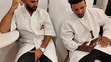 Dois irmãos safadão massagista pegou anã e fudeu gostoso
