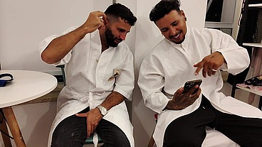 Dois irmãos safadão massagista pegou anã e fudeu gostoso
