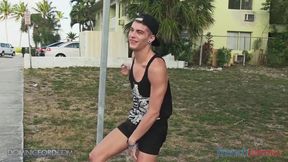 Camille Kenzo Takes on Sean Duran - Us Tour