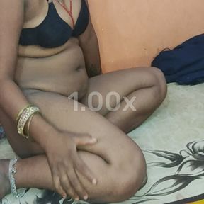 Desi Indian Bhabhi Ki Fudi Chaat Ke Paela, Indian Desi Aunty Ki Fudi Chaat Ke Chudayi Video