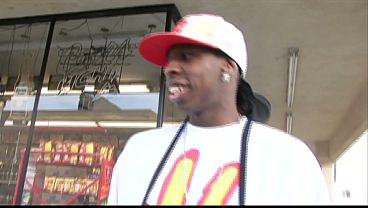 Busty MILF Kendra gives a wild handjob and blowjob to a big cock