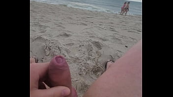 Dick flash for girls on the beach