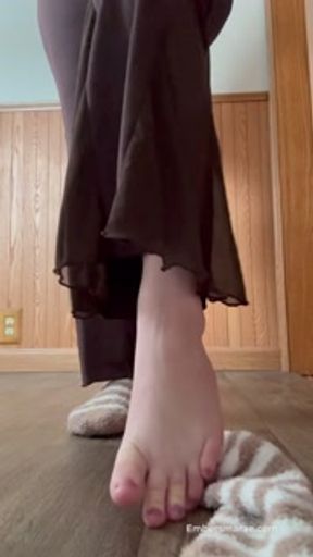 clean bare feet walking on dirty floor with socks - free links in bio