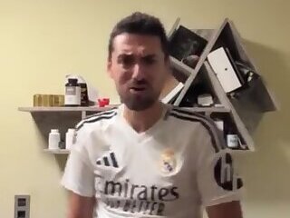 hot daddy jerking off and nutting so much cum