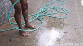 henrique no making of sendo chupado e mijando no arthur