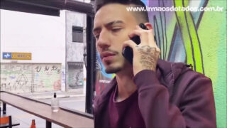 无套，巴西 – 业余大屌男肛交