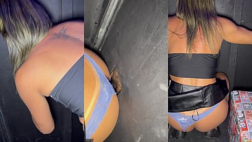 Parte 1: Muita putaria na casa de swing: Belinha deu no pêlo, levou gozada na boca e na buceta e fez o corno limpar a porra com a língua